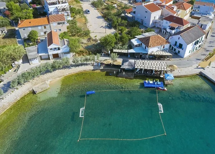 By The Sea Kali, Ugljan - 8269 アパート カリ